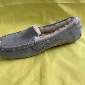 UGG Woman’s Ansley Slipper